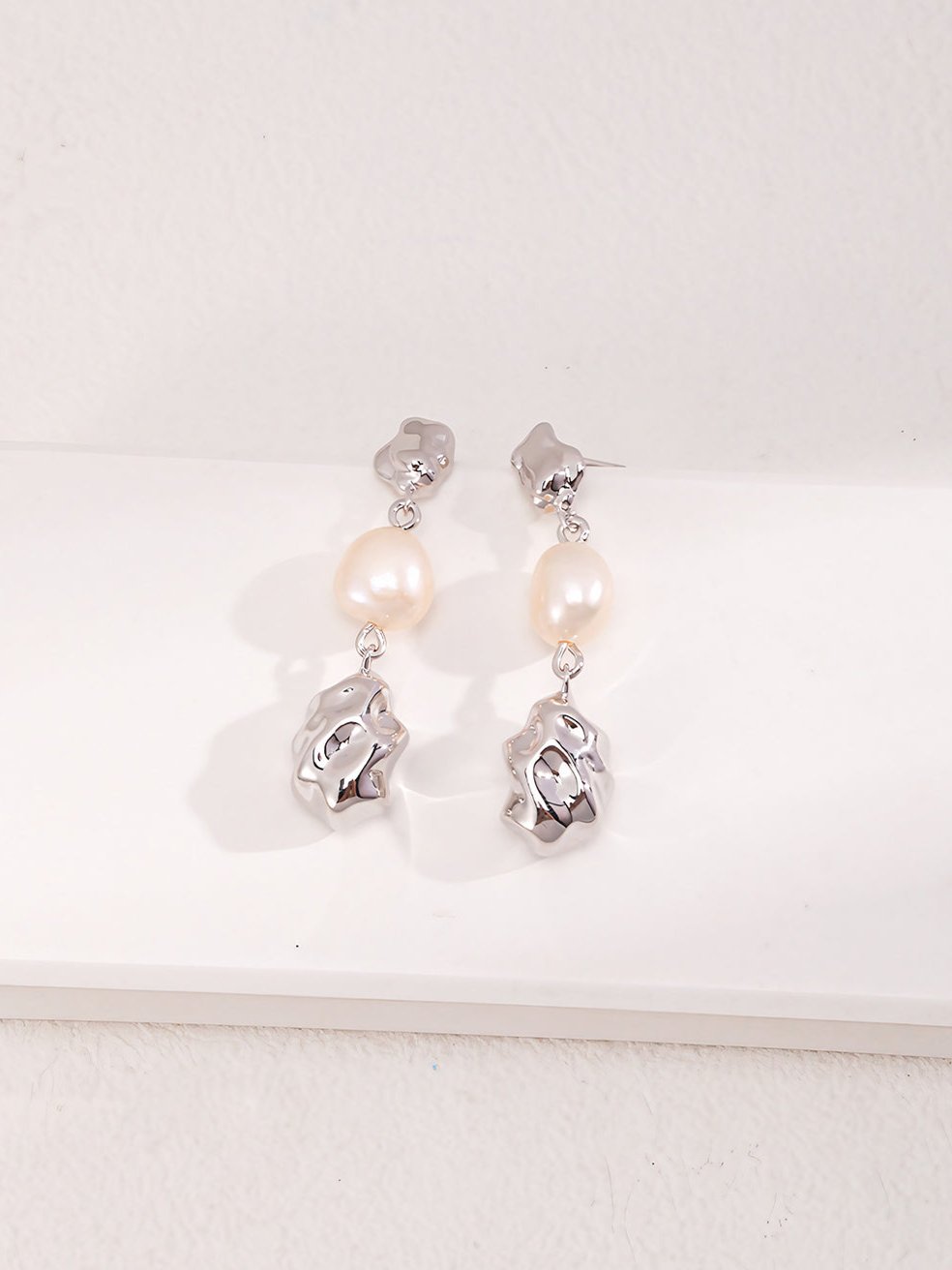 Baroque Pearl Kiss Earrings-Earrings-SoulAdorne