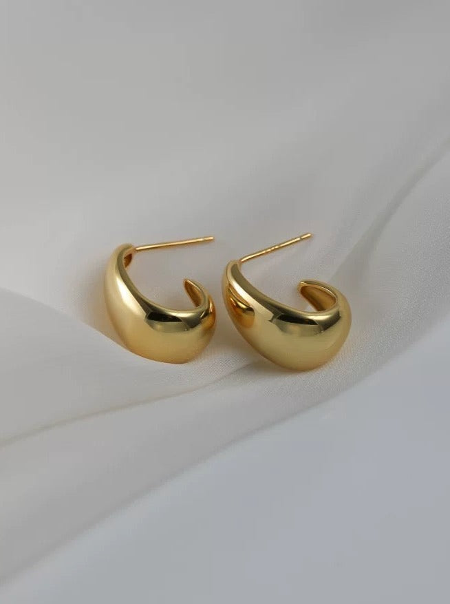 Clamshell Hoops-Earrings-SoulAdorne