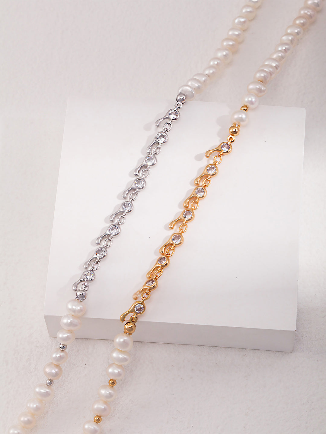 Glimmer Pearl Garland Necklace-Necklaces-SoulAdorne