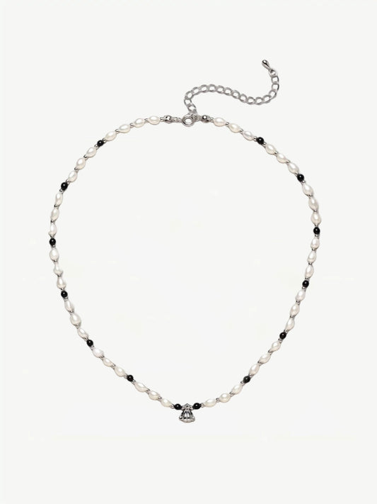 Monochrome Mystique Pearl Necklace