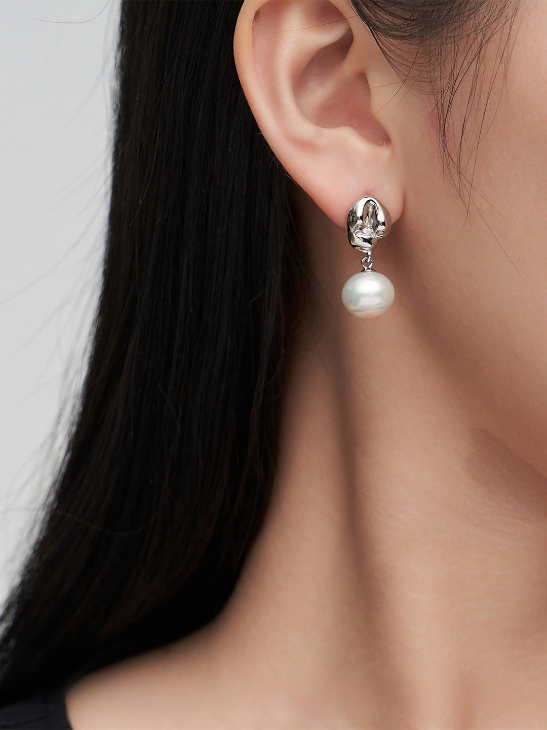 Whirlpool Pearl Earrings