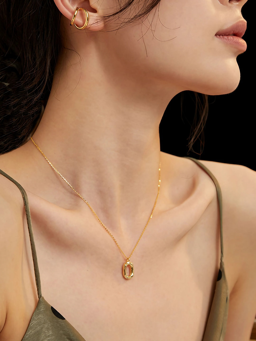 Minimalist Aura Pendant Necklace