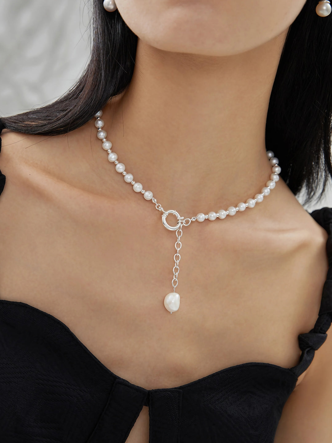 Pearl Droplet Circle Choker